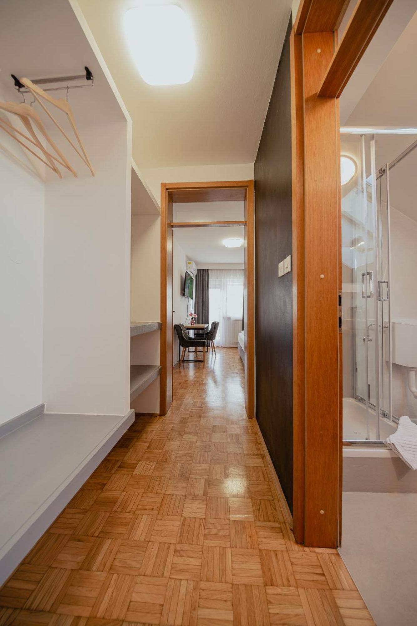 Hotel Maj Inn มอร์าฟสเก-ตอปลิตเซ ภายนอก รูปภาพ