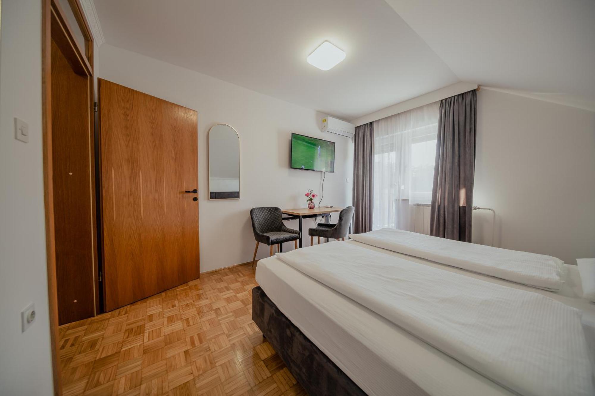 Hotel Maj Inn มอร์าฟสเก-ตอปลิตเซ ภายนอก รูปภาพ